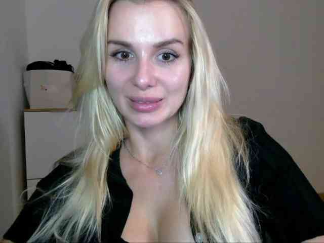 CorneliaSweet webcam
