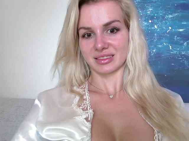 CorneliaSweet webcam