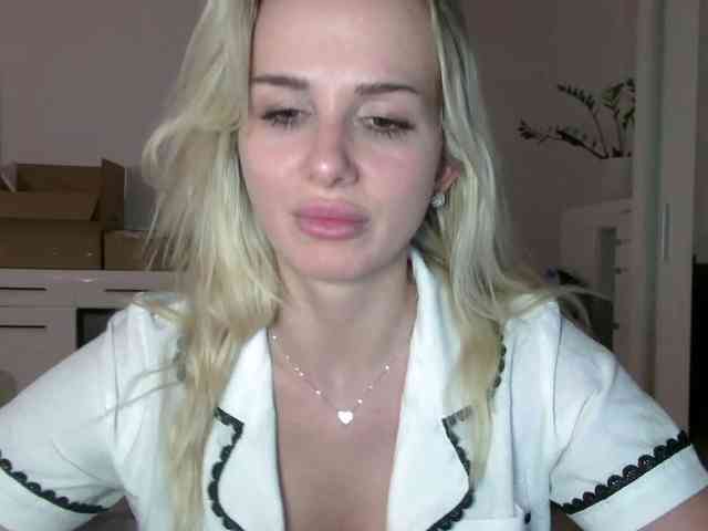 CorneliaSweet webcam