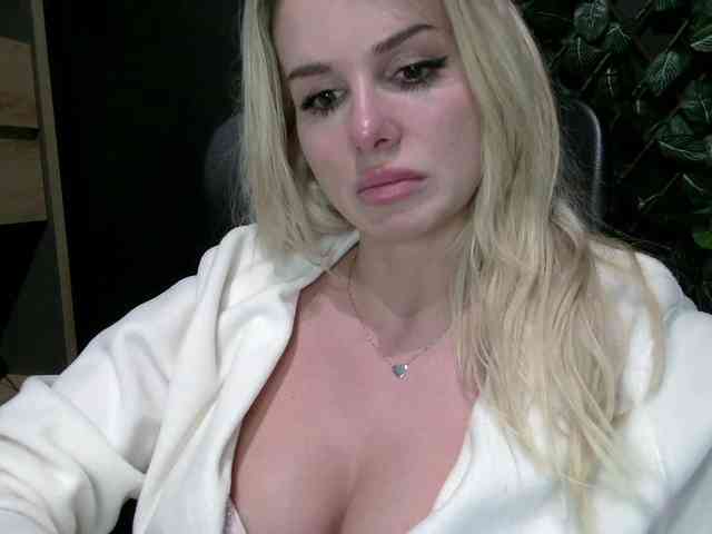 CorneliaSweet webcam