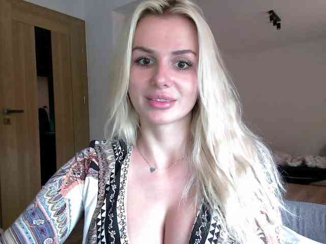 CorneliaSweet webcam