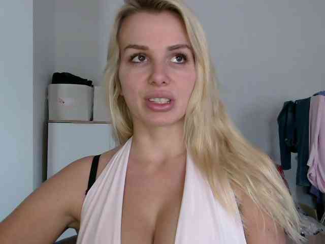 CorneliaSweet webcam
