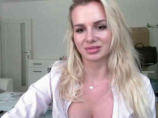 CorneliaSweet webcam