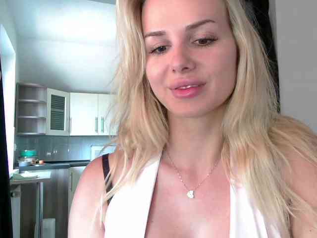 CorneliaSweet webcam