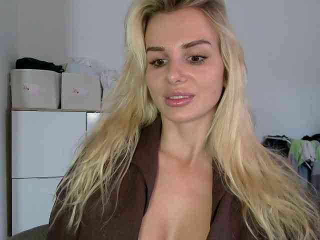 CorneliaSweet webcam