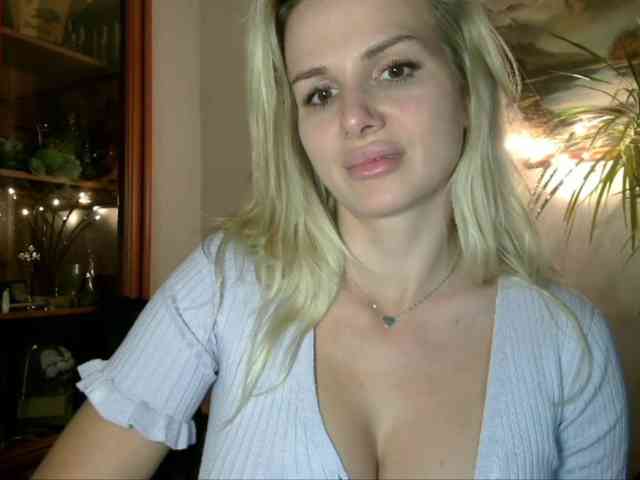 CorneliaSweet webcam