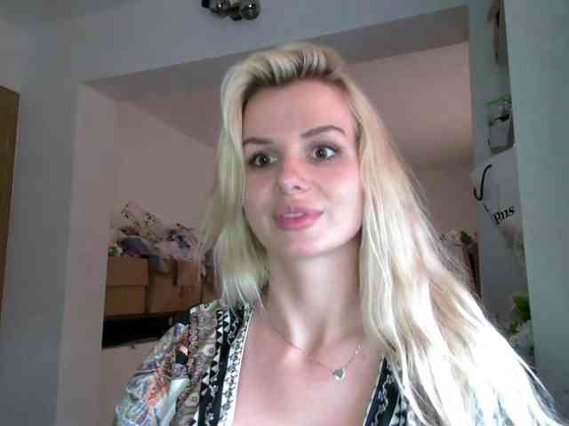 CorneliaSweet webcam