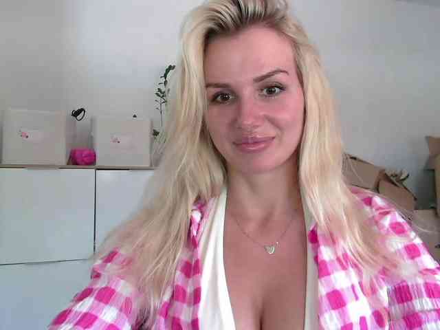 CorneliaSweet webcam