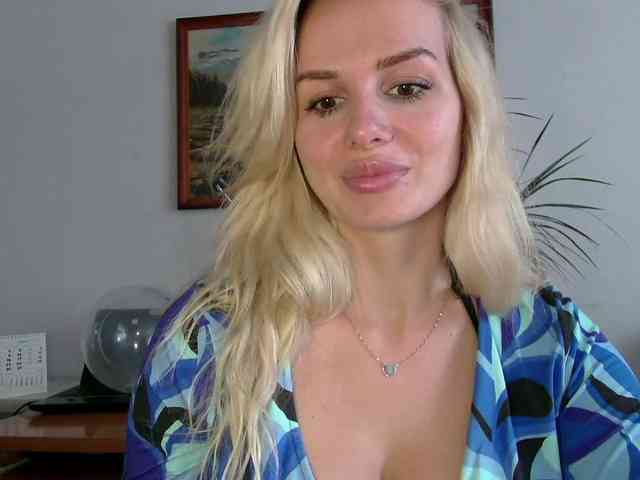 CorneliaSweet webcam