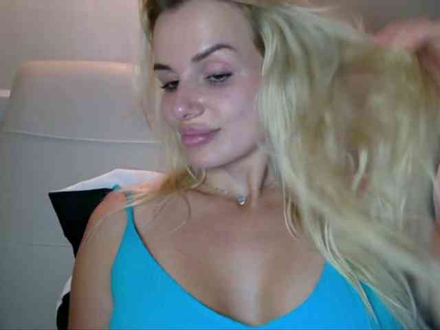 CorneliaSweet webcam