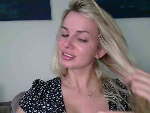 CorneliaSweet webcam