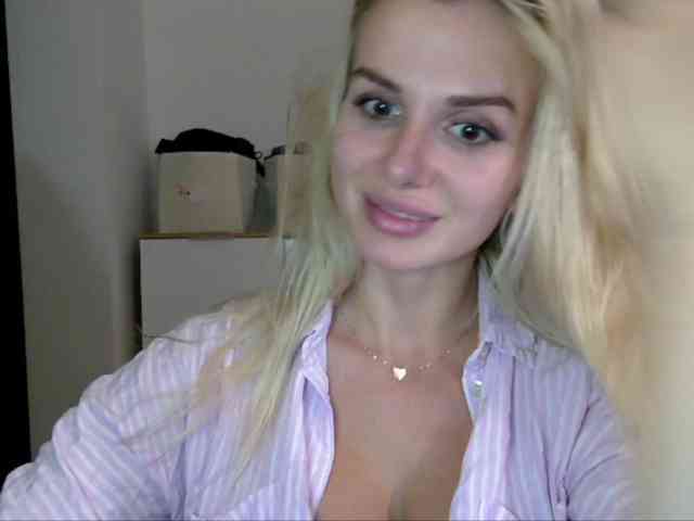 CorneliaSweet webcam