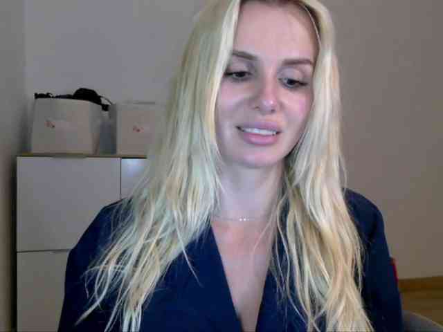CorneliaSweet Live Webcam on BongaCams
