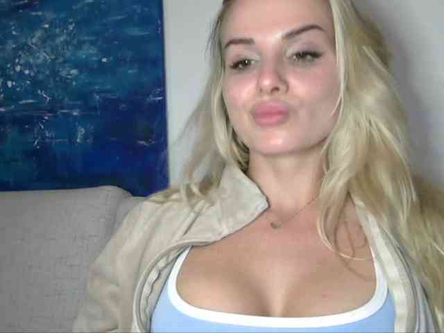 CorneliaSweet webcam