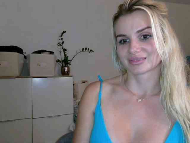 CorneliaSweet webcam