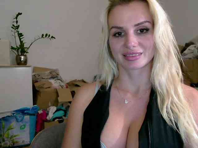 CorneliaSweet webcam