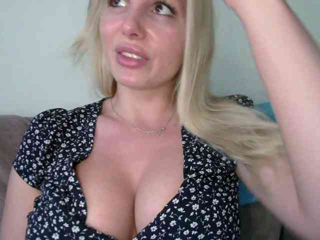 CorneliaSweet webcam