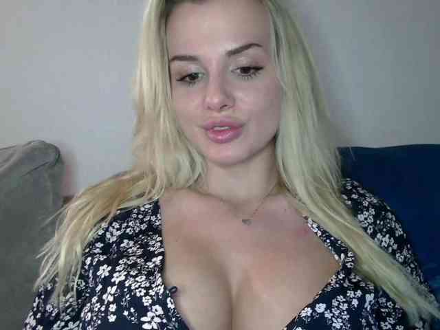 CorneliaSweet webcam