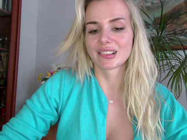 CorneliaSweet webcam