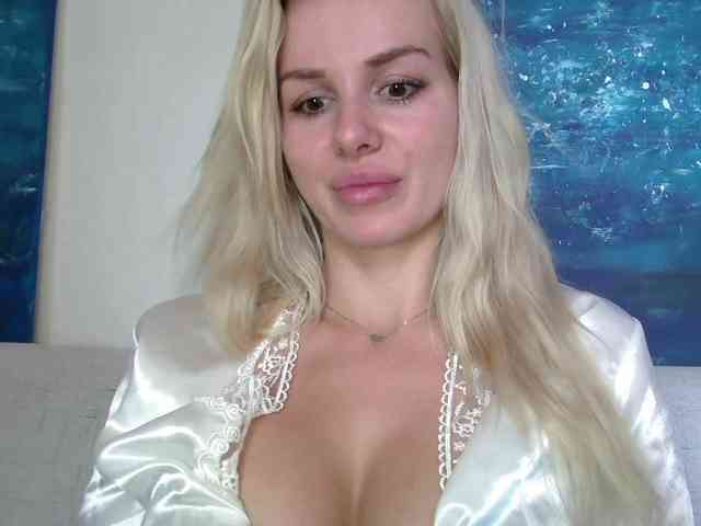 CorneliaSweet webcam