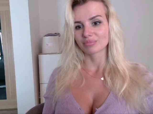 CorneliaSweet webcam