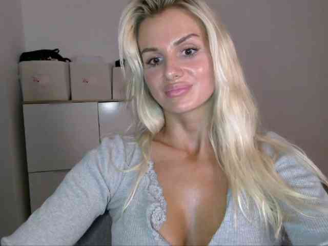 CorneliaSweet webcam