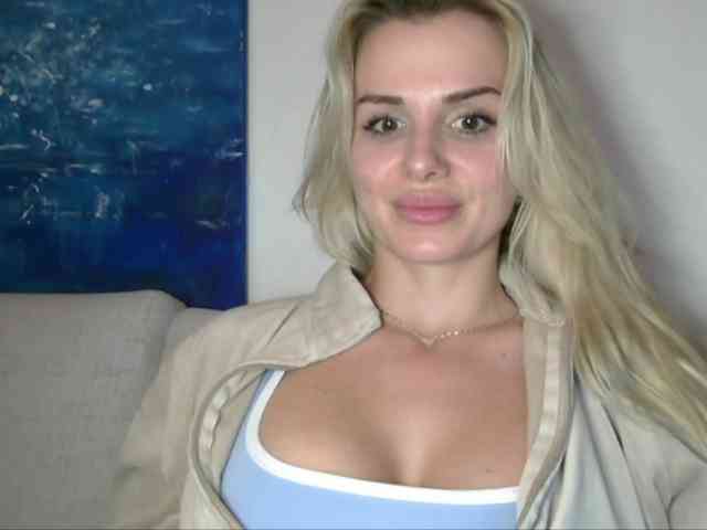 CorneliaSweet webcam