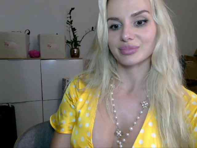 CorneliaSweet webcam