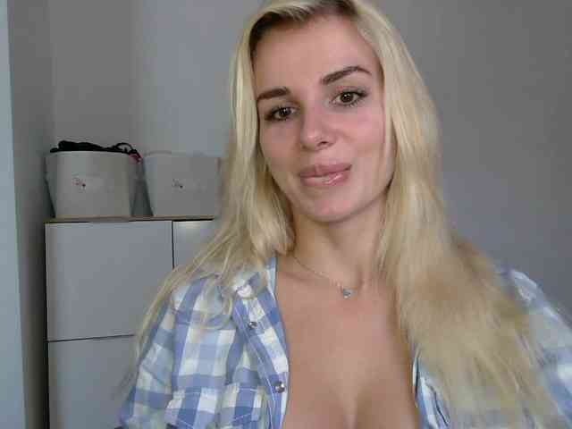 Modelo: CorneliaSweet