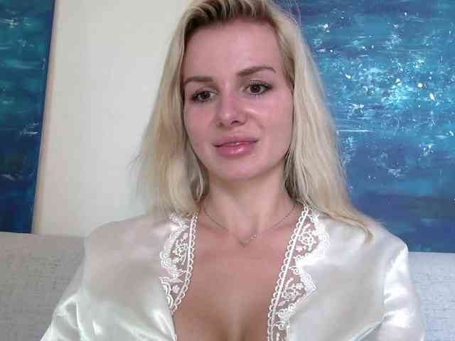 CorneliaSweet webcam
