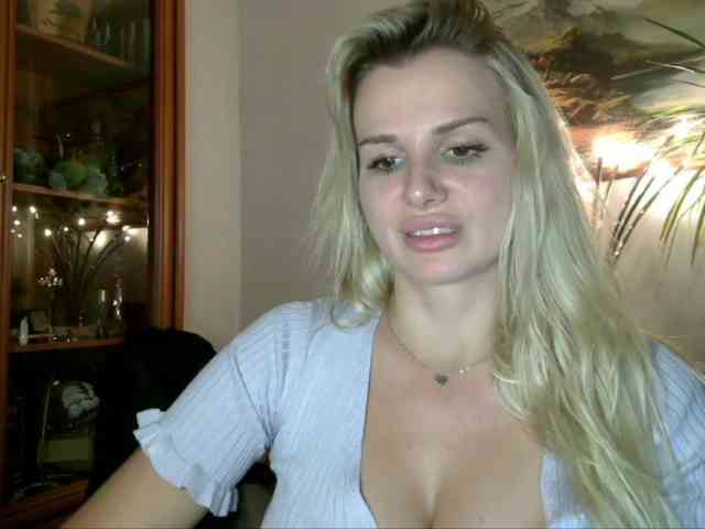 CorneliaSweet webcam