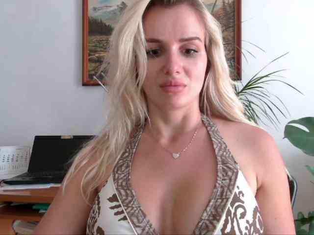 CorneliaSweet webcam