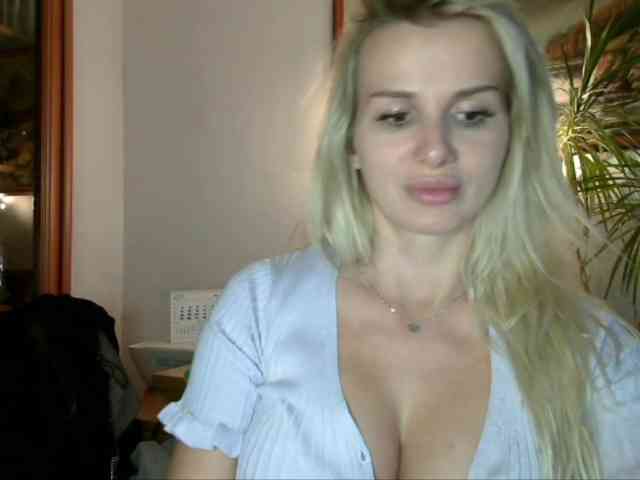 CorneliaSweet webcam