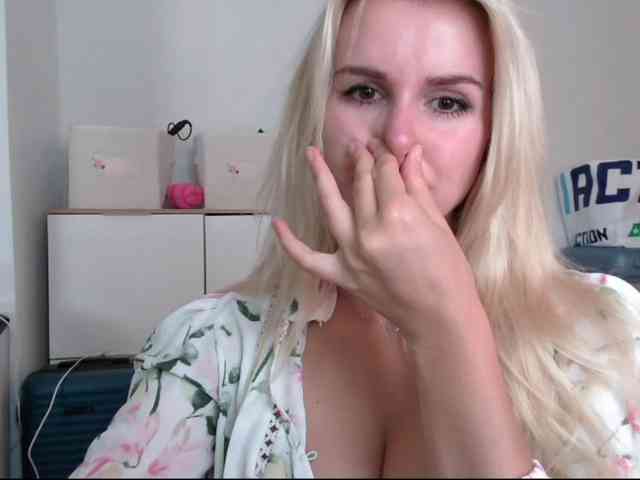 CorneliaSweet webcam