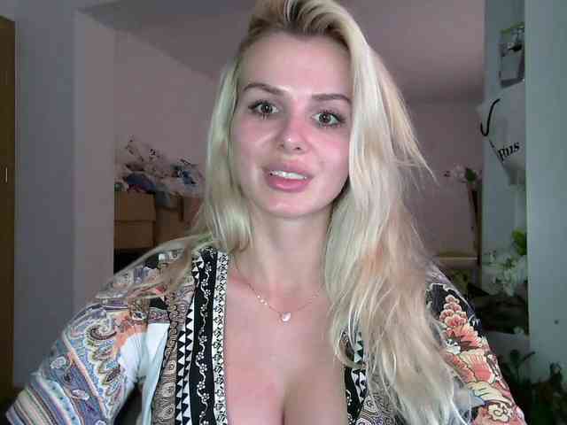 CorneliaSweet webcam