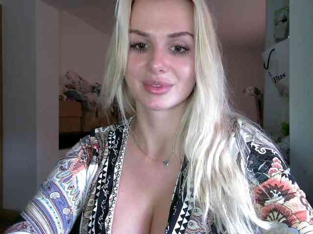 CorneliaSweet webcam