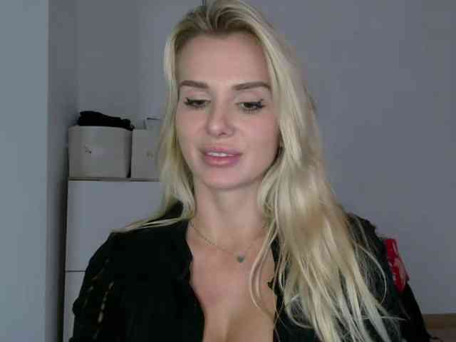 CorneliaSweet webcam