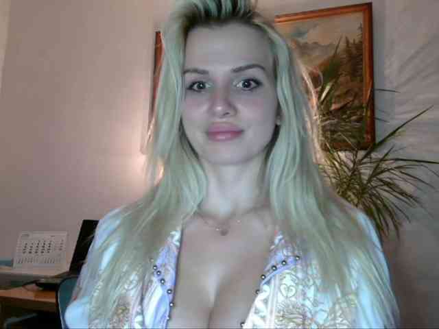 CorneliaSweet webcam