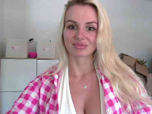 CorneliaSweet webcam