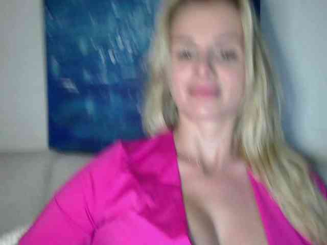 CorneliaSweet webcam