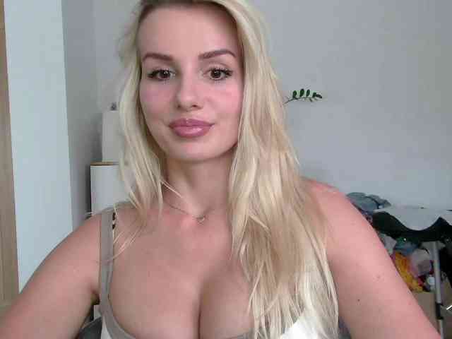 CorneliaSweet webcam