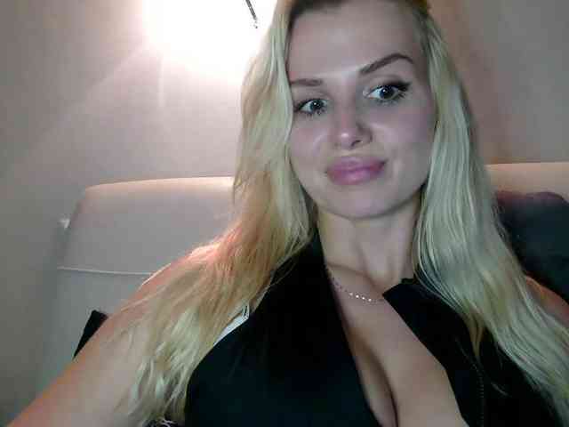 CorneliaSweet webcam