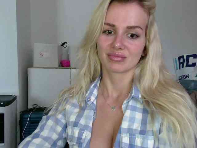 CorneliaSweet webcam