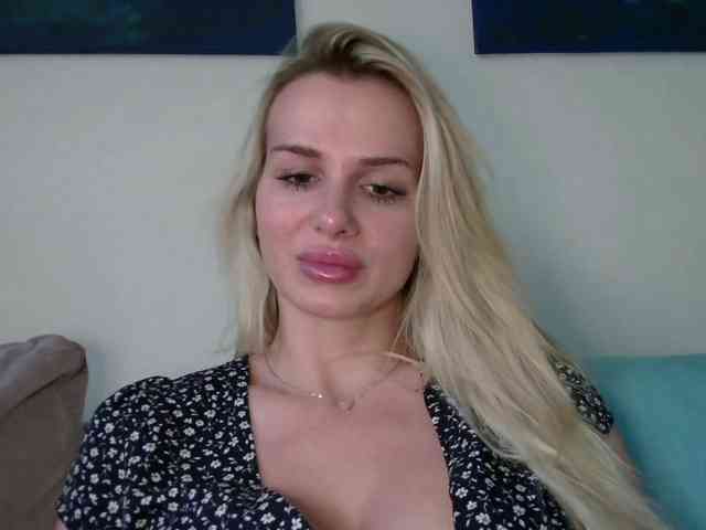 CorneliaSweet webcam