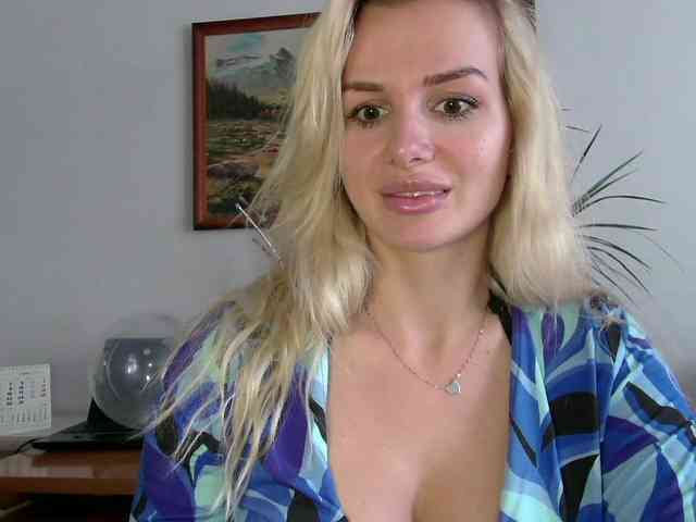 CorneliaSweet webcam
