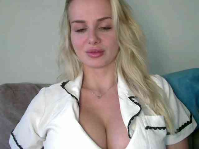 CorneliaSweet webcam