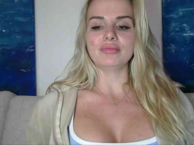 CorneliaSweet webcam