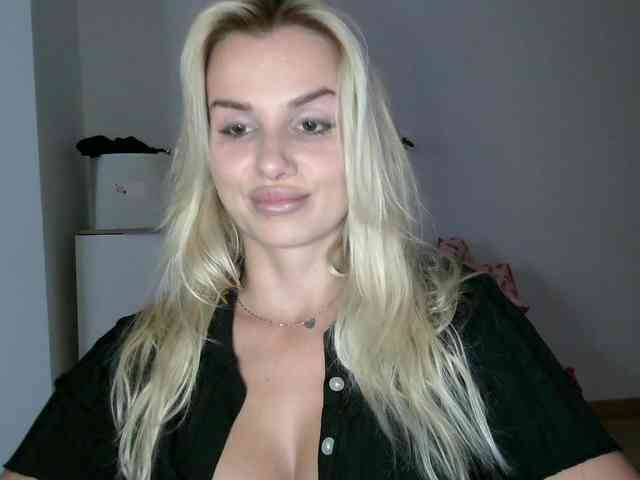CorneliaSweet webcam