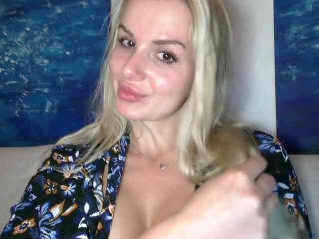 CorneliaSweet webcam