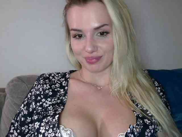 CorneliaSweet webcam